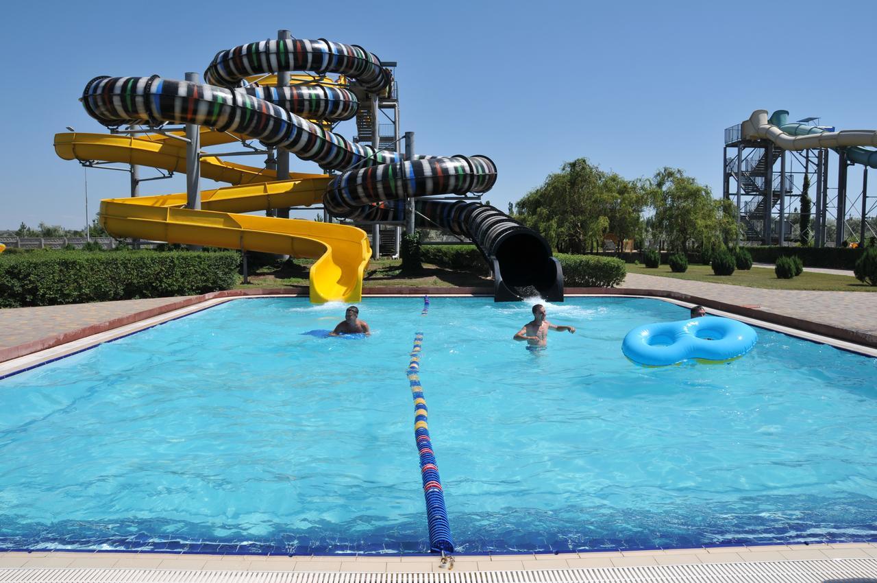 Aquapark Koblevo Hotel Esterno foto